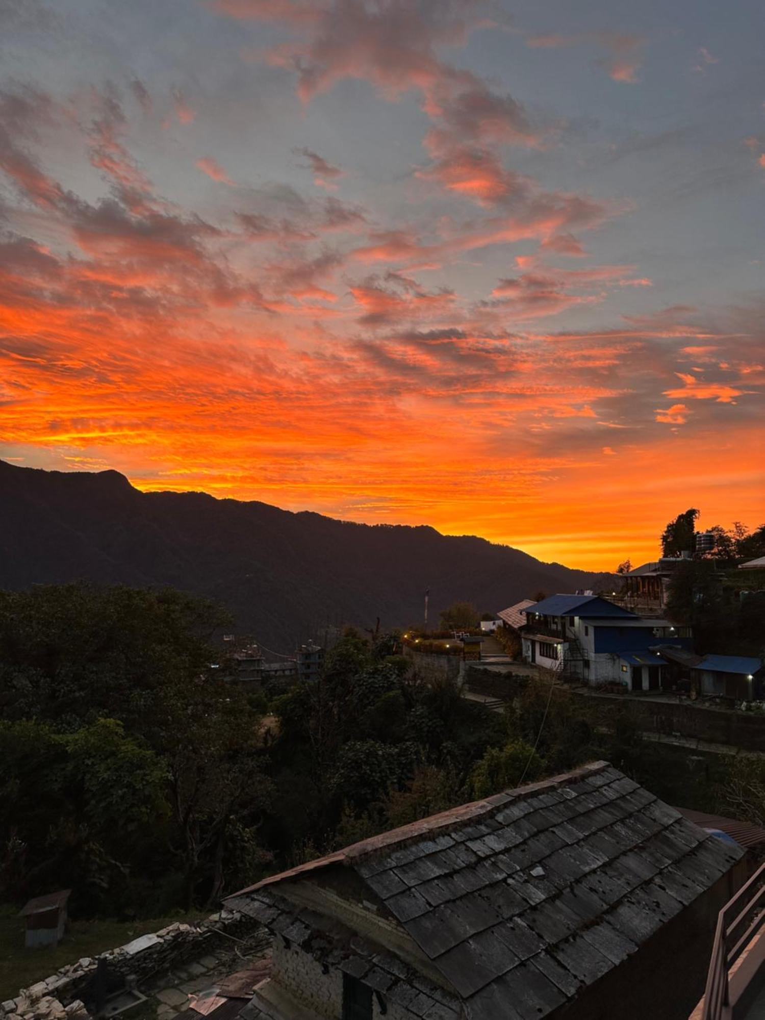 Hill Top Lodge Ghandruk Astam Ngoại thất bức ảnh