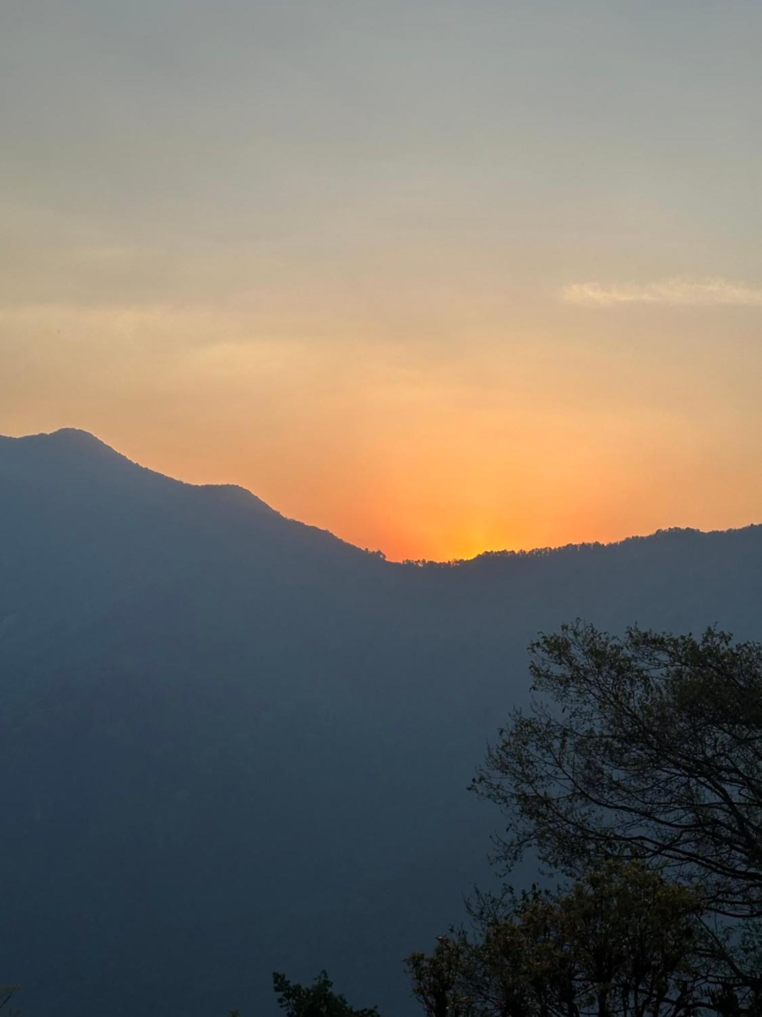 Hill Top Lodge Ghandruk Astam Ngoại thất bức ảnh