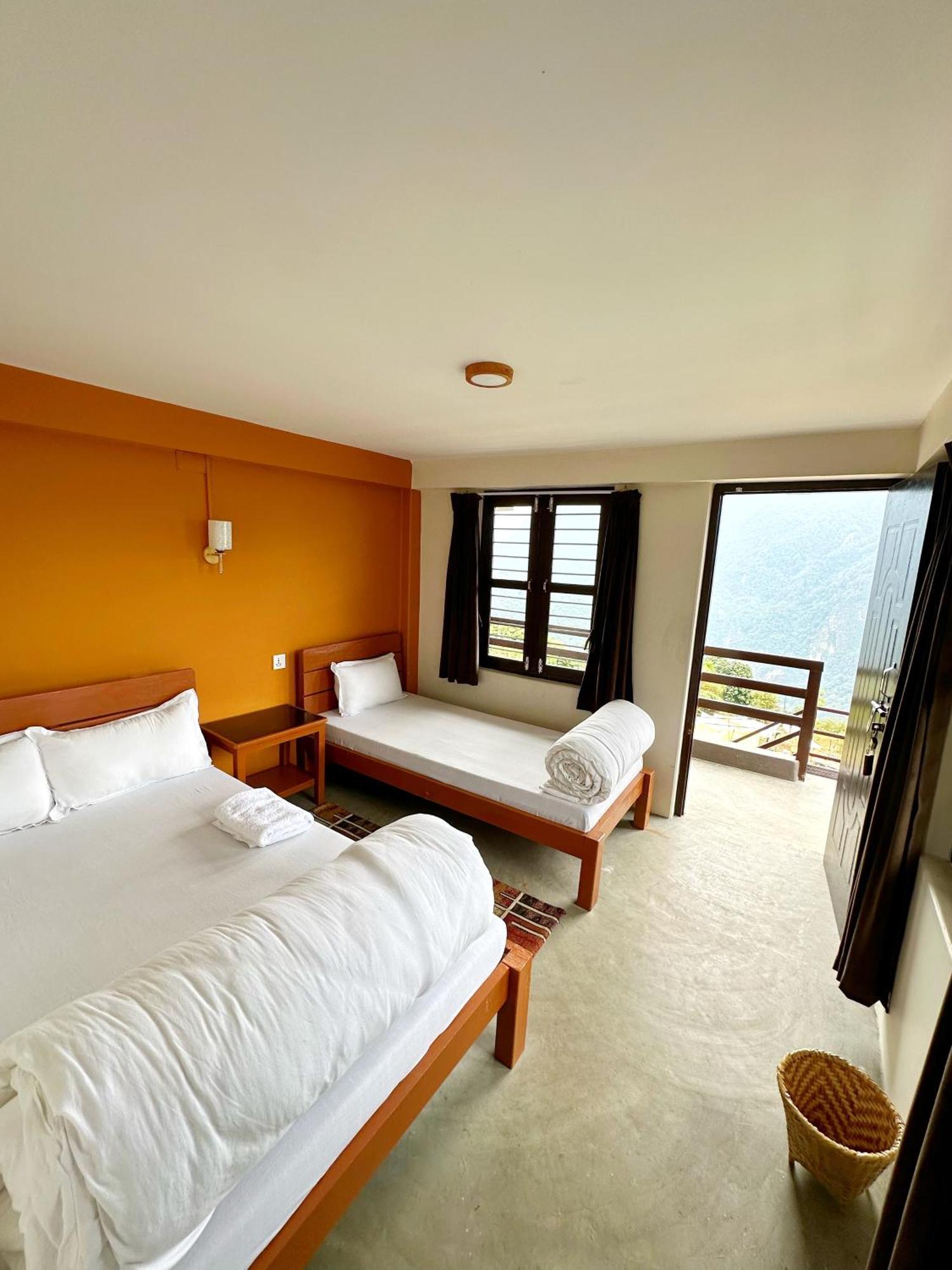 Hill Top Lodge Ghandruk Astam Ngoại thất bức ảnh
